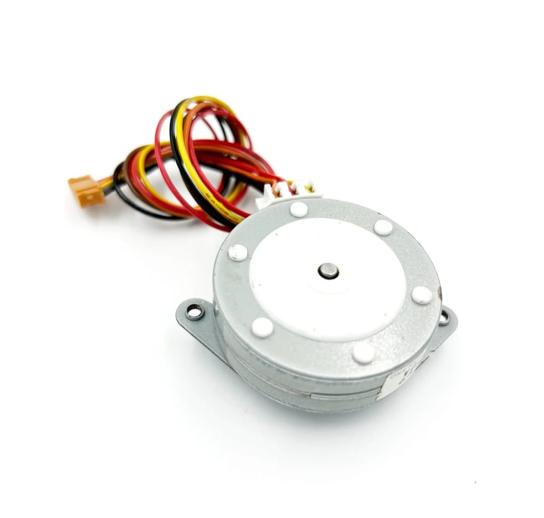 Compact PM42S-048 Bipolar Stepper Motor MAKERJUNCTION